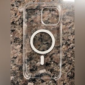 iPhone 13 Pro Max Apple MagSafe Case